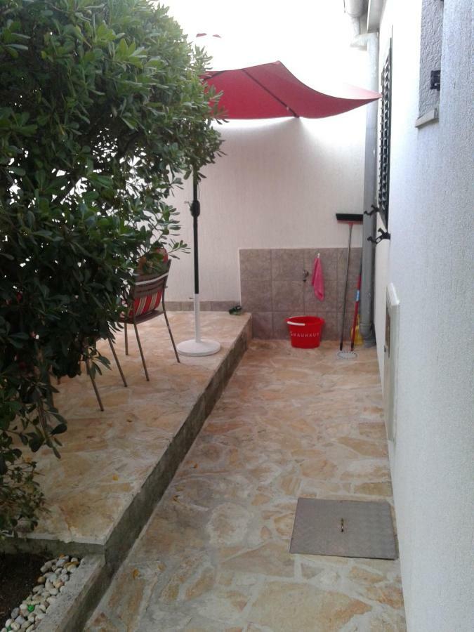 Apartment Milka بيتريتْشاني المظهر الخارجي الصورة