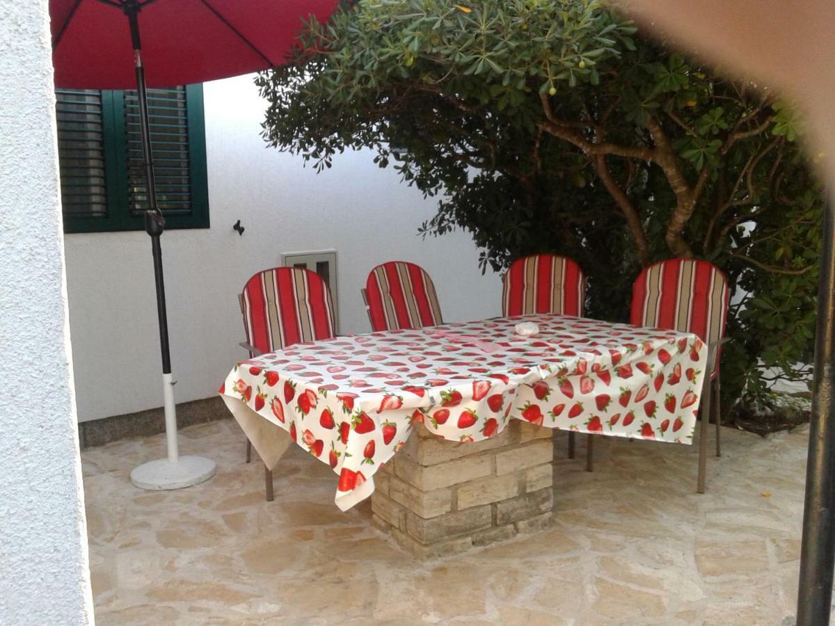 Apartment Milka بيتريتْشاني المظهر الخارجي الصورة